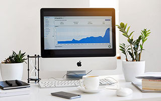 开云官网登录-库里携妻出席体育慈善之夜引关注，库里ua